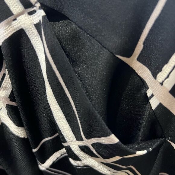 Apt 9 black mocha and ivory abstract checkered dress with pockets size medium - Picture 6 of 8